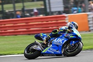 Rins: “Es la primera vez que tengo que tirarme de una moto a 170 por hora”