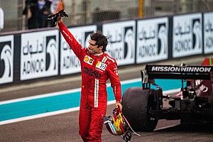 Ferrari Berencana Beri Carlos Sainz Kontrak Baru
