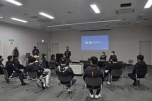 みんなでより良いレースを。山本尚貴を中心に、スーパーフォーミュラでの裁定基準についてドライバー・競技長間の話し合いを実施