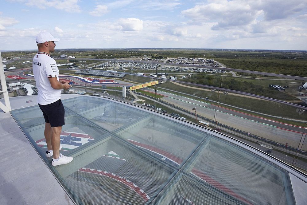 Valtteri Bottas, Mercedes at the top of the viewing tower