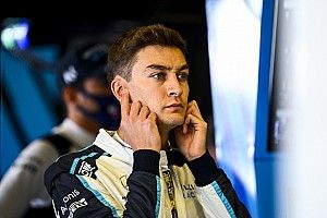 Russell elmondta, mikor fog munkába állni a Mercedesnél