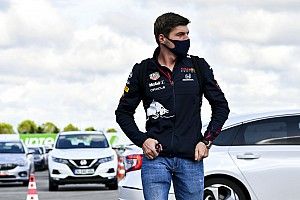 Ферстаппен пообещал не расстраиваться второму месту