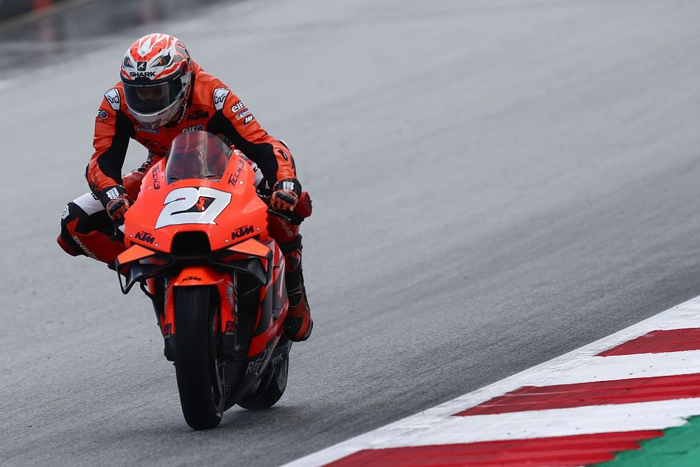 Austrian MotoGP: Lecuona dominates rain-hit FP2 ahead of Zarco