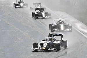 Kis híján az eső, végül Colombo nyerte az F3 első futamát!