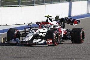 Giovinazzi elmondta, mi okozta furcsa balesetét (videó)