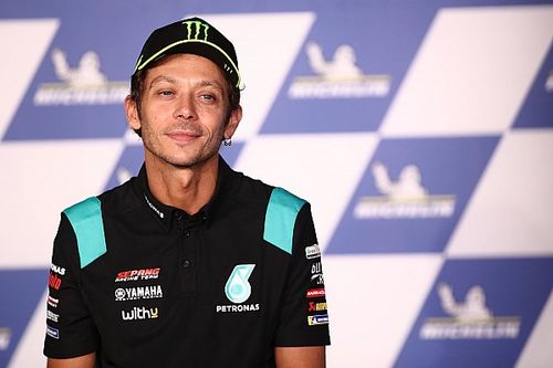 MotoGP传奇车手瓦伦蒂诺·罗西宣布退役