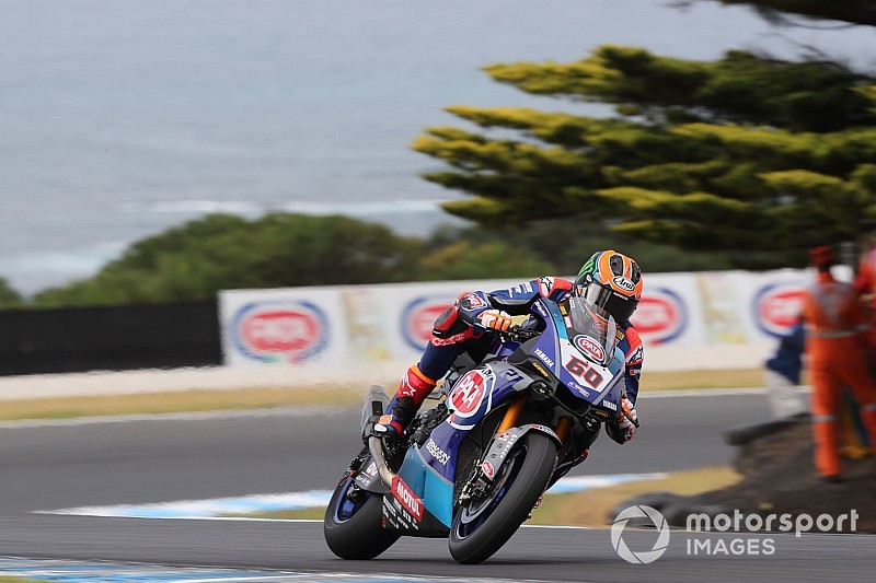 Van der Mark kijkt terug op zware eerste dag op Phillip Island