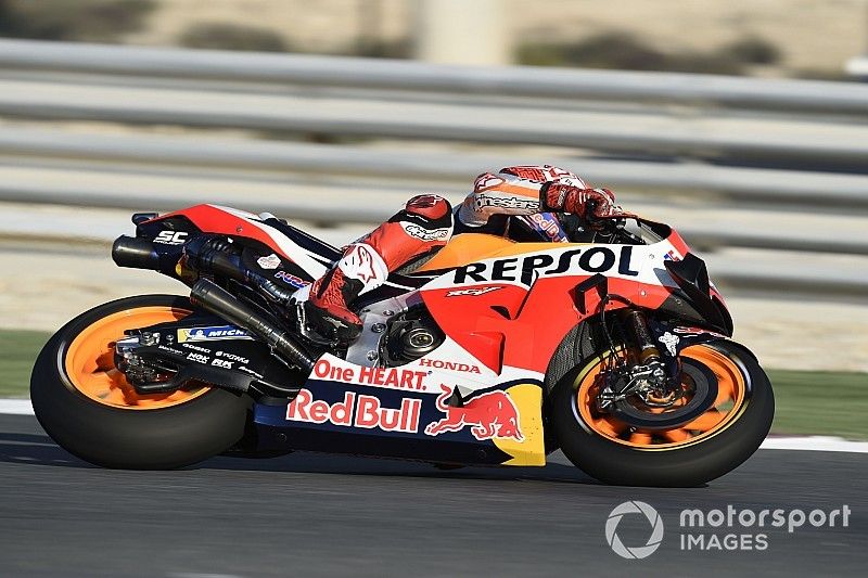 MotoGP Katar 2. antrenman: Marquez tur rekoruyla lider, Rossi 17.