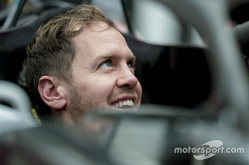 Sebastian Vettel se hace también el asiento de su nueva Ferrari