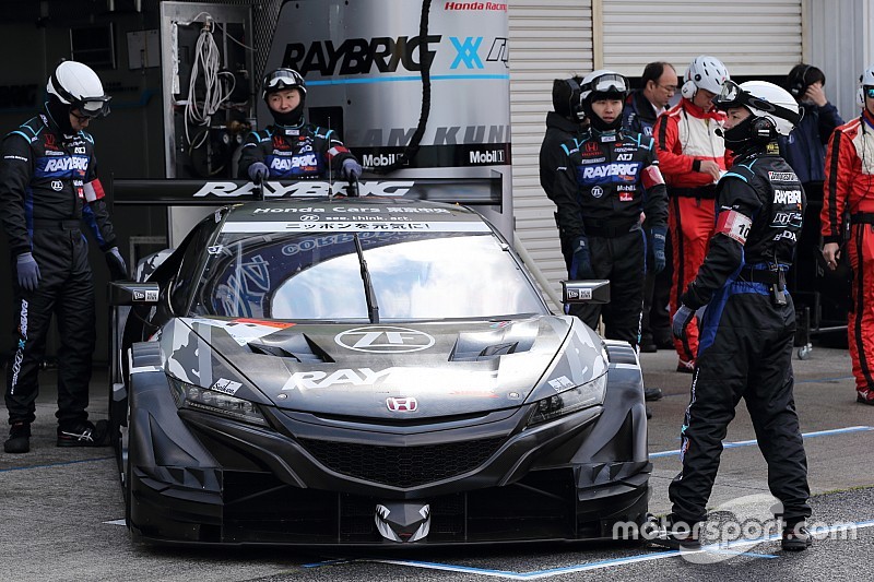 天候に翻弄された岡山公式テスト、GT500クラスで気になった日産とホンダの“流れ”