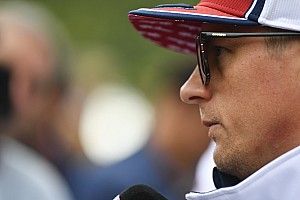 Megjelent Räikkönen limitált szériás csomagja: „Leave me Alone.”