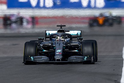 Hamilton: "Overstap naar Ferrari is geen optie voor mij"