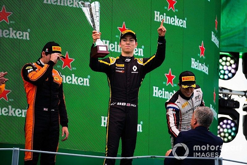 Victoria de Aitken en el domingo de la F2