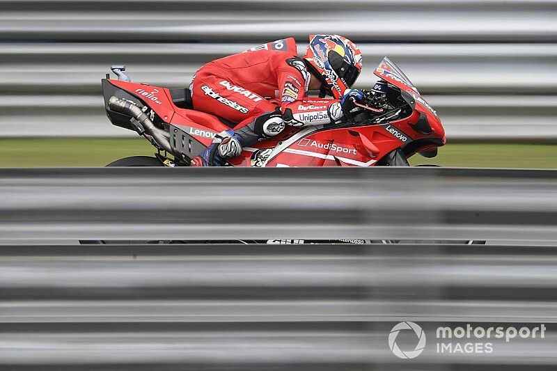 Dovizioso lidera un delicado tercer ensayo libre en Buriram
