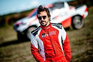 Glória em Le Mans e fracasso na Indy: relembre o ano de Alonso no automobilismo