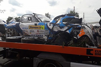 Melegari e Bonato ricoverati dopo un tremendo botto al Barum Rally