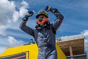 Líder da classe AM, Campos destaca carros "iguais" na GT Sprint Race