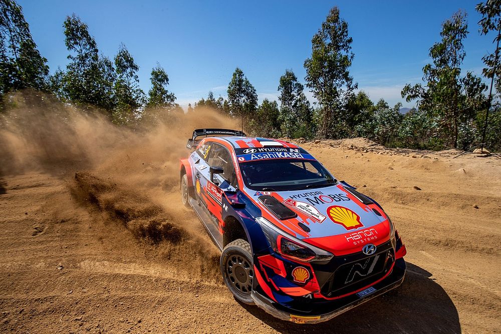 Przygoda Neuville'a, Tanak liderem