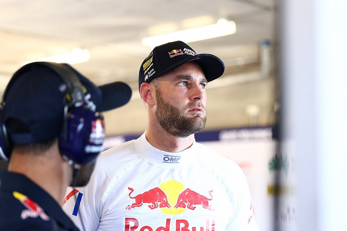 Van Gisbergen, Kostecki react to Townsville penalties