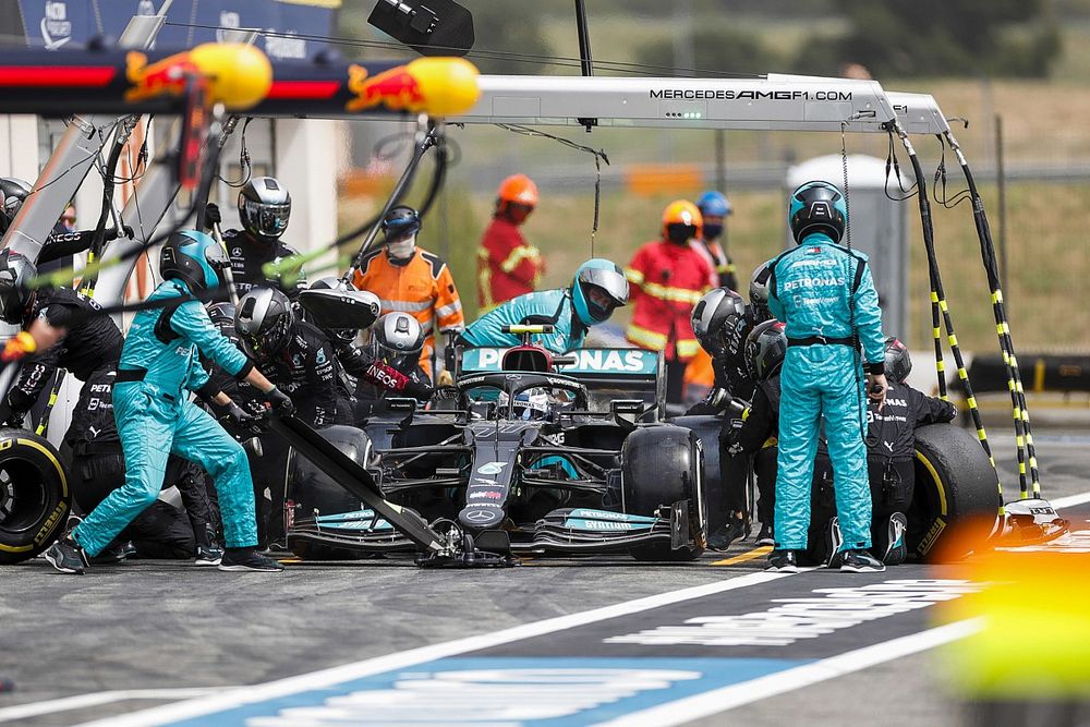 Bottas a bizarr megpördülésről: Ki akartunk próbálni valamit…