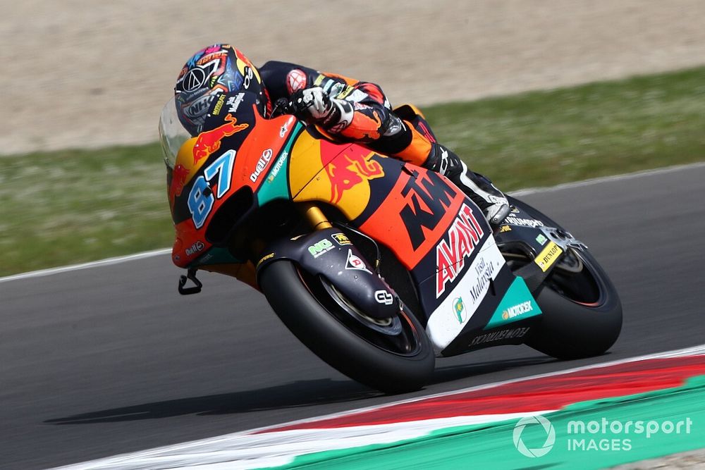 Moto2イタリア決勝:0.014秒差の決着! ガードナー優勝もぎとる。小椋藍追い上げ6位に