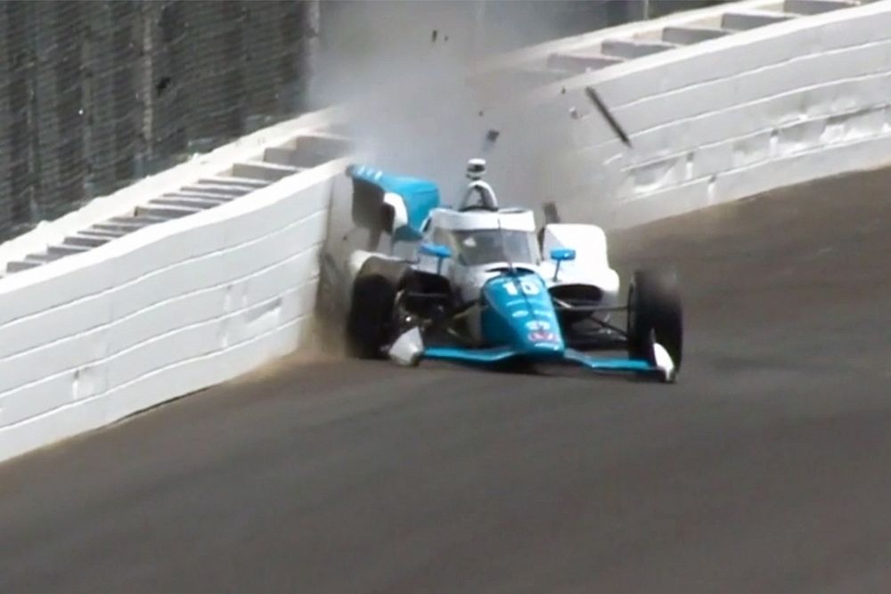 Alex Palou, Chip Ganassi Racing Honda, crash