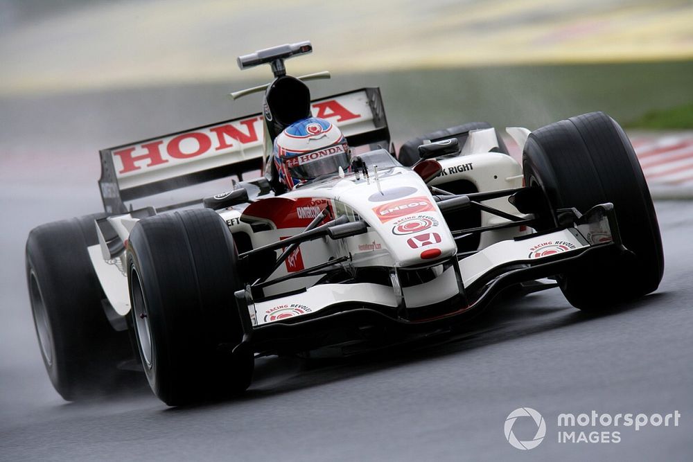 F1開幕記念。ホンダ・ウエルカムプラザ青山で、歴代F1マシン4台を展示するイベントがスタート