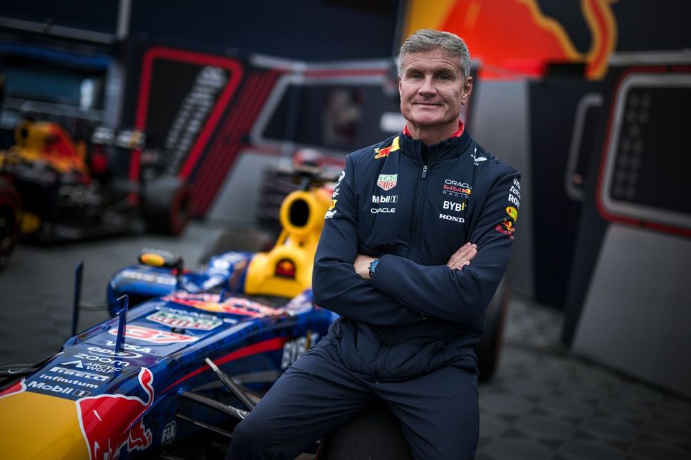 Pausa de abril na F1 dá chance para equipes com dificuldades "respirarem", diz Coulthard