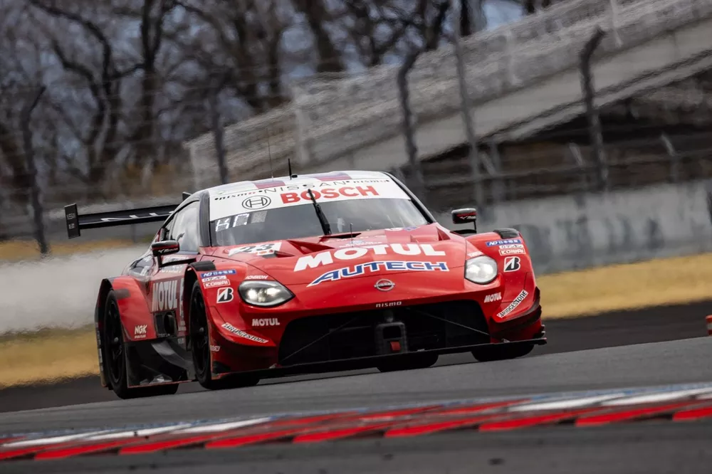 #23 MOTUL AUTECH Z