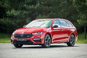 Nowa Skoda Octavia RS: sportowe trio