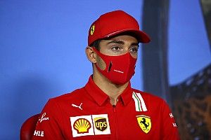 FIA advierte a Ferrari y no a Mercedes por viajes de Leclerc y Bottas