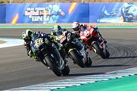 Rossi pide que Yamaha lo apoye y crea en él