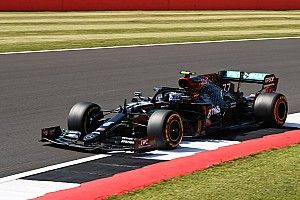 Mercedes bota ordem na casa e Bottas lidera TL3 em Silverstone antes da classificação