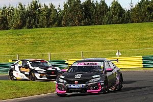 Croft BTCC: Cook wins, Sutton mounts comeback charge