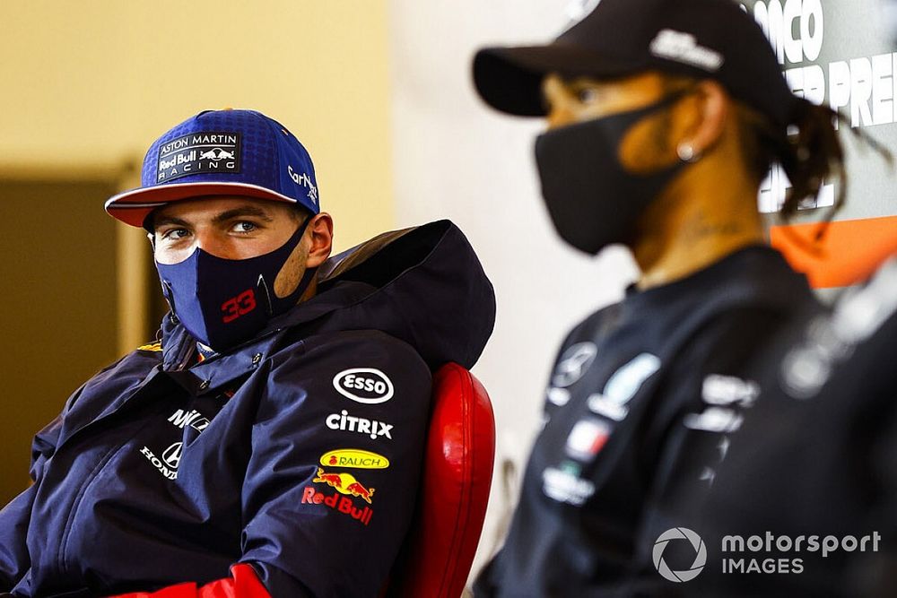 Red Bull préfère ignorer les rumeurs liant Verstappen à Mercedes