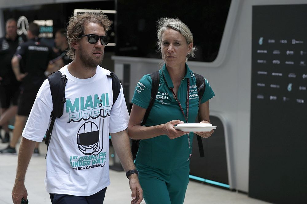 Van, aki nem hisz Vettel visszatérésében