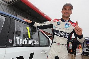 Autosport Awards: Turkington wins National Driver prize