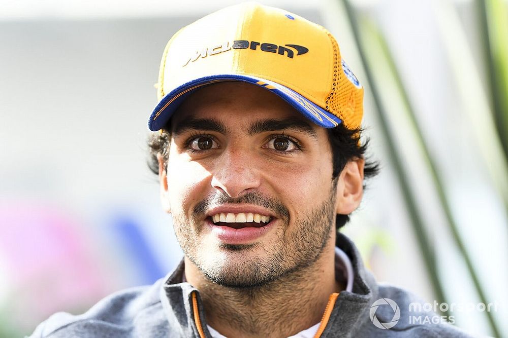 Resmi: Carlos Sainz, 2021'de Ferrari ile yarışacak!