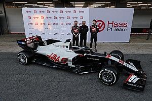 Haas, 2020 aracı VF-20'yi Barcelona'da tanıttı