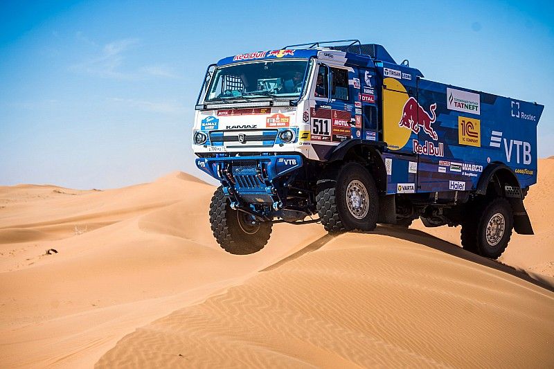 #511 Team KAMAZ Master: Andrey Karginov, Andrey Mokeev, Igor Leonov