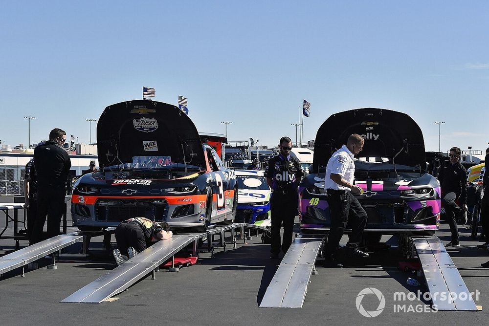 Hendrick, RCR combine forces to improve Chevy engine power