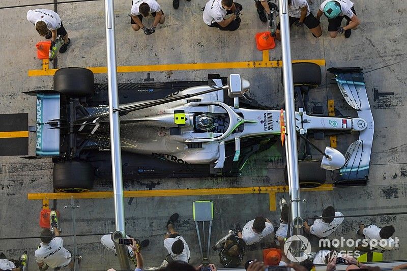 Valtteri Bottas, Mercedes AMG F1, au stand