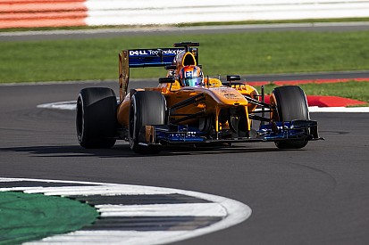 Zeventienjarige Brit maakt eerste Formule 1-meters op Silverstone