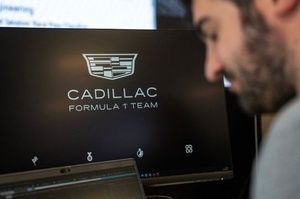 Cadillac onthult F1-livery voor debuutseizoen tijdens NFL Super Bowl