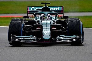 Vettel et son style de pilotage "bien moins extrême" que Pérez