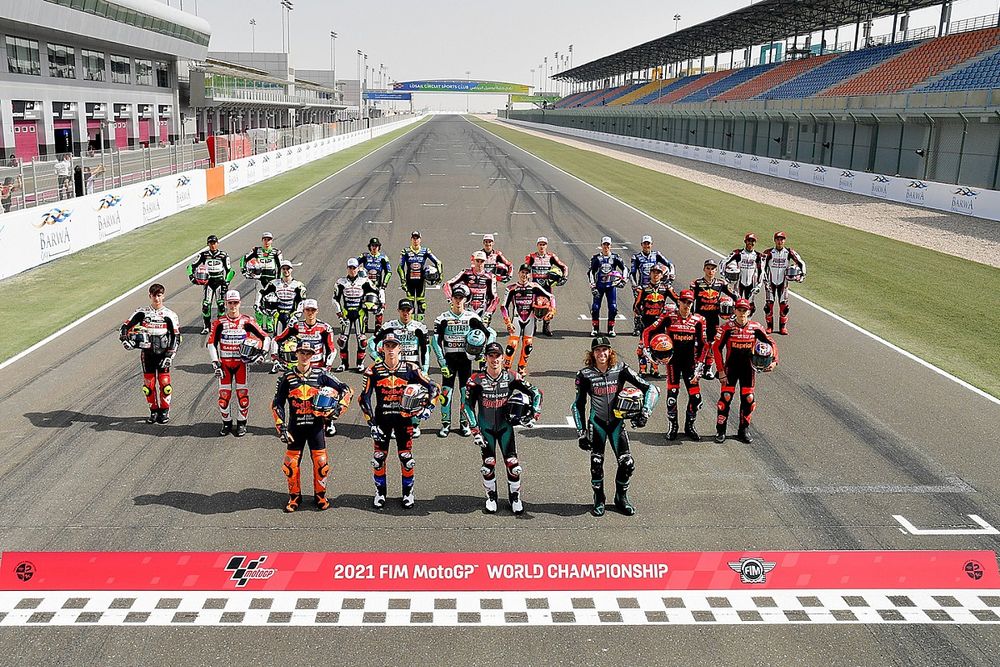 Hatalmas balesetet hozott a Moto3 kvalifikációja, Jason Dupasquier kórházba került