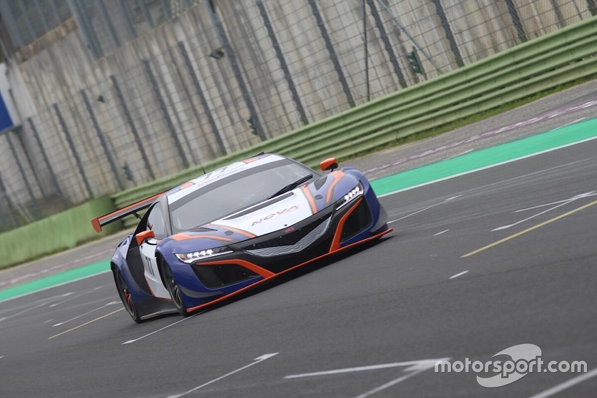 Tante novità nei test del GT Italiano a Vallelunga