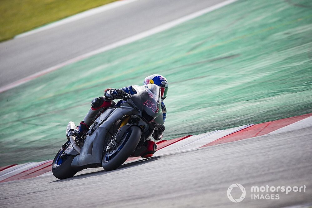 WSBK Aragon 1. antrenman: Toprak hızlı başladı