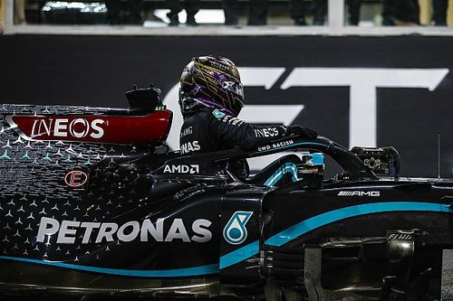 De Telegraaf: "Mercedes, Hamilton'a tek yıllık kontrat önerdi"