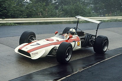 Günün pilotu: John Surtees